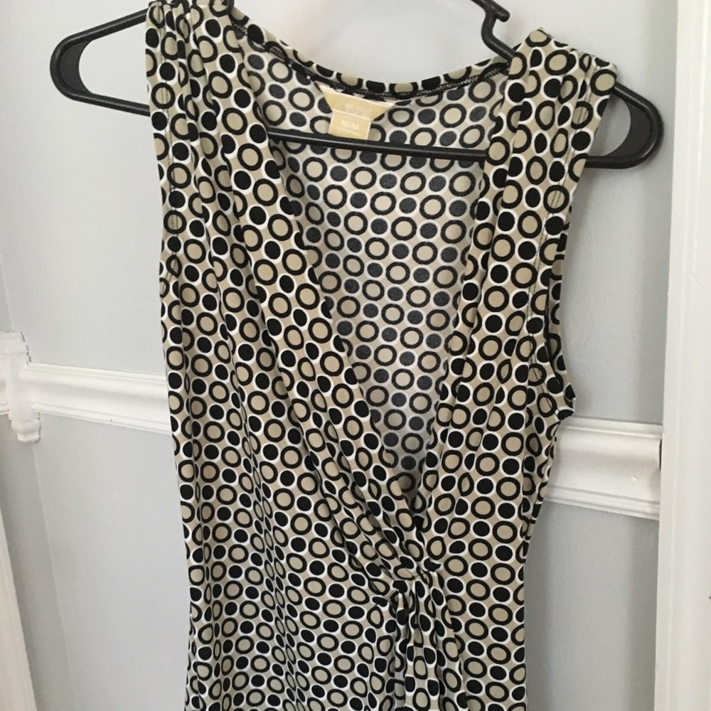 Michael Kors sleeveless shirt size medium